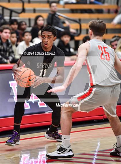 Thumbnail 3 in Servite @ Mater Dei (Nike Extravaganza) photogallery.