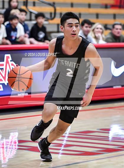 Thumbnail 2 in Servite @ Mater Dei (Nike Extravaganza) photogallery.