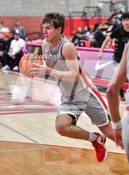 Thumbnail 3 in Servite @ Mater Dei (Nike Extravaganza) photogallery.