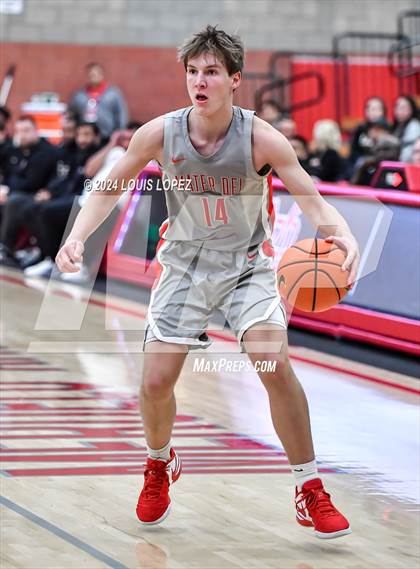 Thumbnail 3 in Servite @ Mater Dei (Nike Extravaganza) photogallery.