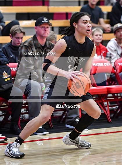 Thumbnail 1 in Servite @ Mater Dei (Nike Extravaganza) photogallery.