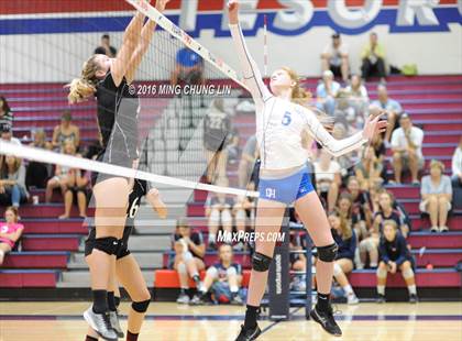 Thumbnail 3 in Dana Hills vs. San Clemente (OC Varsity Classic) photogallery.