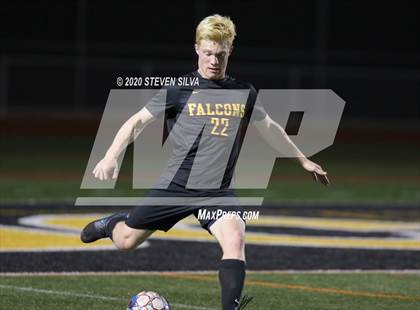 Thumbnail 3 in Del Norte vs. Torrey Pines (CIF SDS Open Division Final) photogallery.