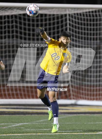 Thumbnail 2 in Del Norte vs. Torrey Pines (CIF SDS Open Division Final) photogallery.