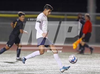Thumbnail 2 in Del Norte vs. Torrey Pines (CIF SDS Open Division Final) photogallery.