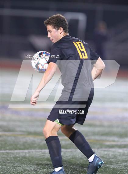 Thumbnail 2 in Del Norte vs. Torrey Pines (CIF SDS Open Division Final) photogallery.