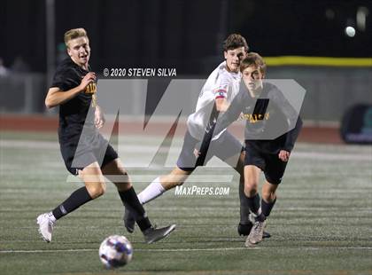 Thumbnail 2 in Del Norte vs. Torrey Pines (CIF SDS Open Division Final) photogallery.
