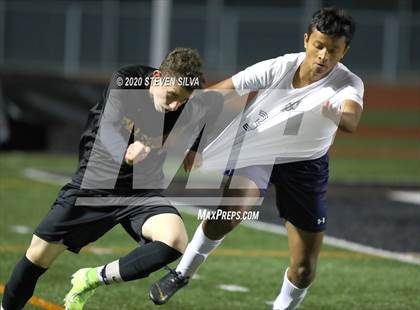 Thumbnail 2 in Del Norte vs. Torrey Pines (CIF SDS Open Division Final) photogallery.