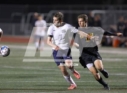 Thumbnail 1 in Del Norte vs. Torrey Pines (CIF SDS Open Division Final) photogallery.