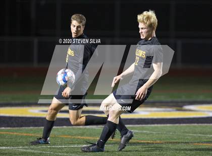 Thumbnail 2 in Del Norte vs. Torrey Pines (CIF SDS Open Division Final) photogallery.
