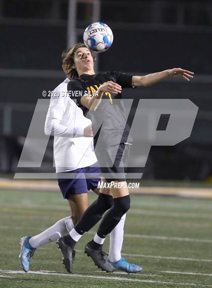 Thumbnail 3 in Del Norte vs. Torrey Pines (CIF SDS Open Division Final) photogallery.