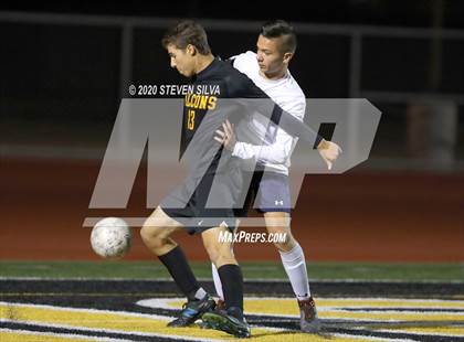 Thumbnail 3 in Del Norte vs. Torrey Pines (CIF SDS Open Division Final) photogallery.