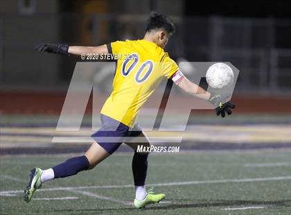 Thumbnail 2 in Del Norte vs. Torrey Pines (CIF SDS Open Division Final) photogallery.