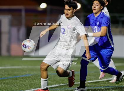 Thumbnail 2 in Glenn @ La Habra photogallery.