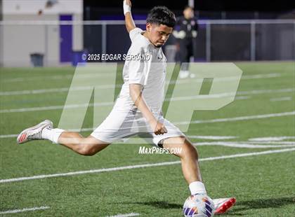 Thumbnail 3 in Glenn @ La Habra photogallery.