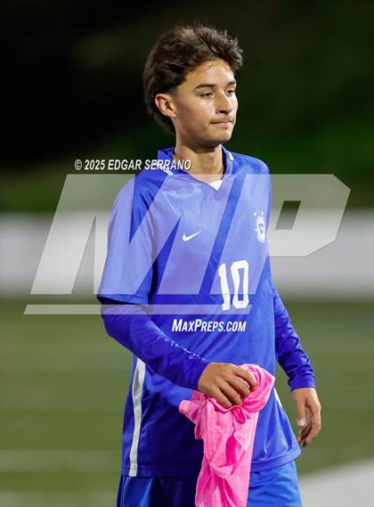 Thumbnail 2 in Glenn @ La Habra photogallery.