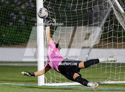 Thumbnail 3 in Glenn @ La Habra photogallery.