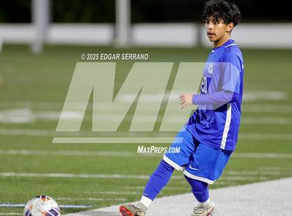 Thumbnail 3 in Glenn @ La Habra photogallery.