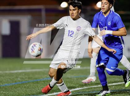 Thumbnail 3 in Glenn @ La Habra photogallery.