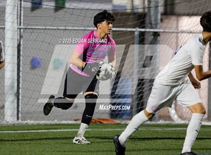 Thumbnail 2 in Glenn @ La Habra photogallery.