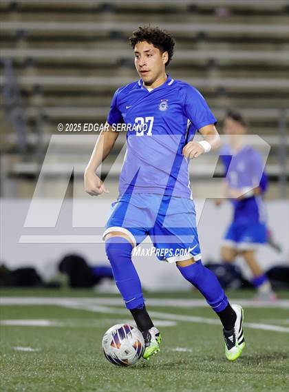 Thumbnail 1 in Glenn @ La Habra photogallery.