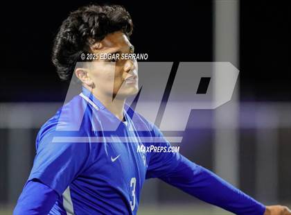 Thumbnail 3 in Glenn @ La Habra photogallery.