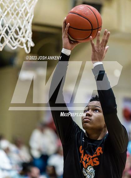 Thumbnail 3 in Carver Collegiate Academy @ Archbishop Hannan (LHSAA Division II Select Round 3) photogallery.