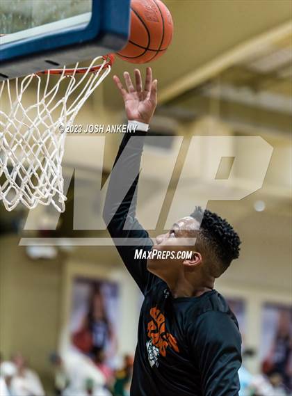 Thumbnail 1 in Carver Collegiate Academy @ Archbishop Hannan (LHSAA Division II Select Round 3) photogallery.