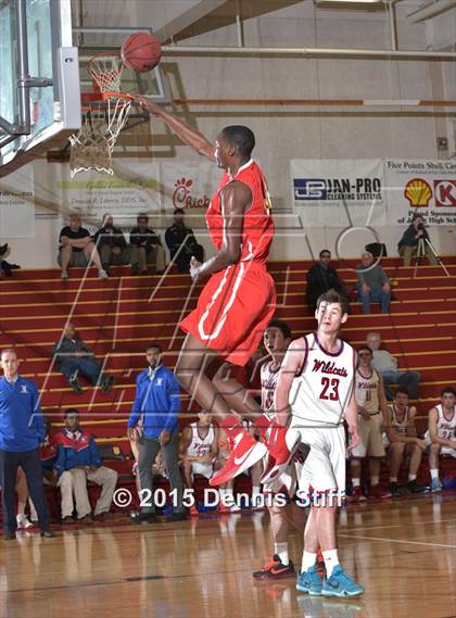 Thumbnail 3 in Cathedral Catholic vs. St. Ignatius (Fr. Barry Christmas Classic) photogallery.