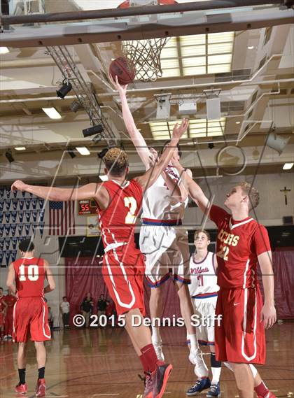 Thumbnail 2 in Cathedral Catholic vs. St. Ignatius (Fr. Barry Christmas Classic) photogallery.