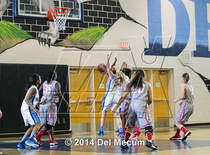Thumbnail 2 in East Bay @ Newsome photogallery.