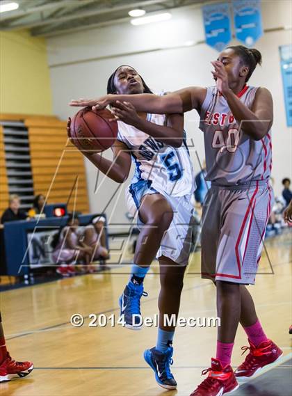 Thumbnail 3 in East Bay @ Newsome photogallery.