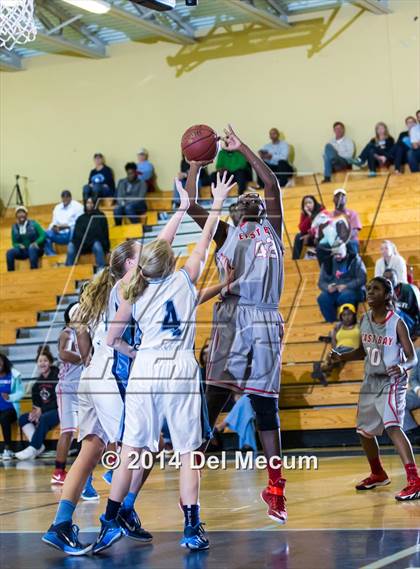 Thumbnail 1 in East Bay @ Newsome photogallery.