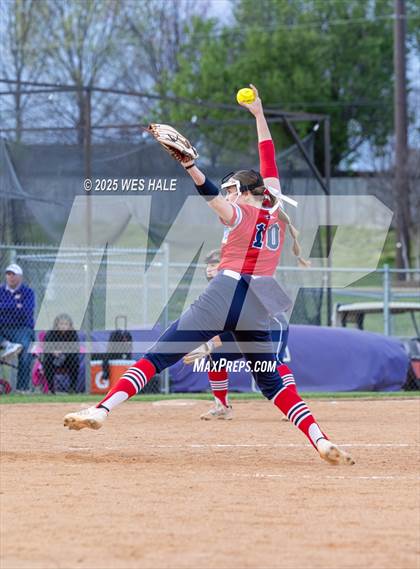 Thumbnail 2 in Lewisburg @ DeSoto Central photogallery.