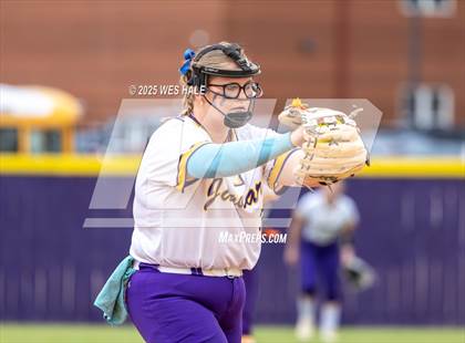 Thumbnail 3 in Lewisburg @ DeSoto Central photogallery.