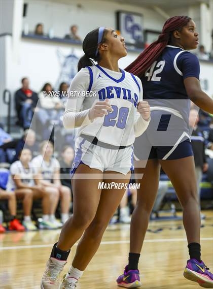 Thumbnail 2 in Principia vs Quincy (Sophie Cunningham Classic) photogallery.