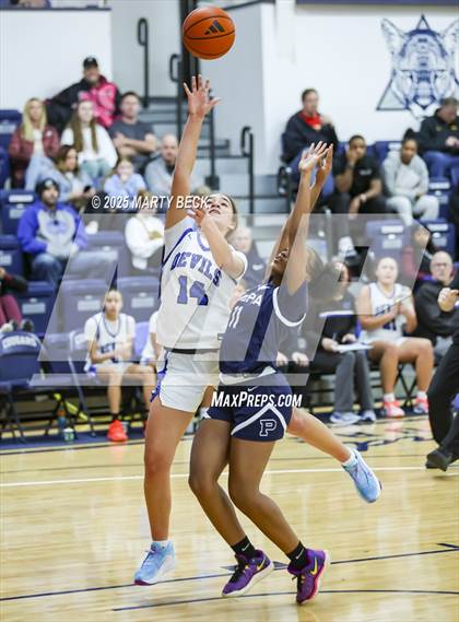 Thumbnail 1 in Principia vs Quincy (Sophie Cunningham Classic) photogallery.