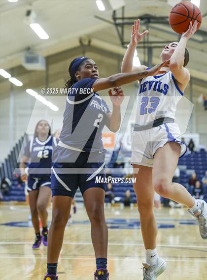 Thumbnail 3 in Principia vs Quincy (Sophie Cunningham Classic) photogallery.