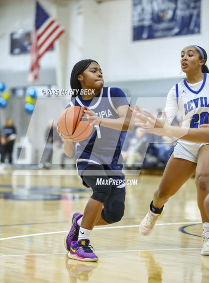 Thumbnail 1 in Principia vs Quincy (Sophie Cunningham Classic) photogallery.