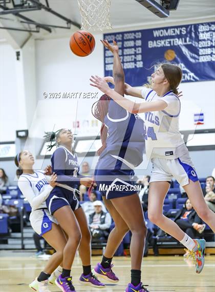 Thumbnail 2 in Principia vs Quincy (Sophie Cunningham Classic) photogallery.