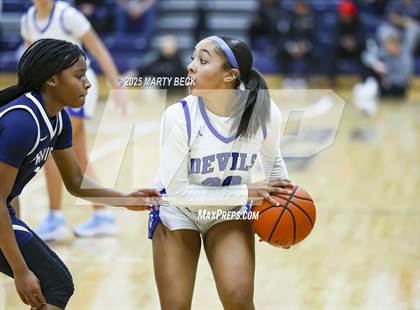 Thumbnail 2 in Principia vs Quincy (Sophie Cunningham Classic) photogallery.