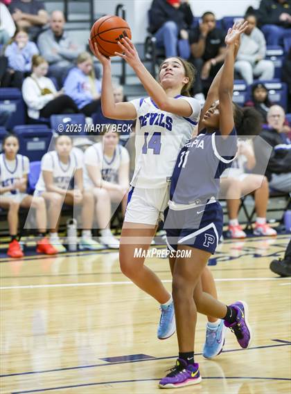Thumbnail 3 in Principia vs Quincy (Sophie Cunningham Classic) photogallery.