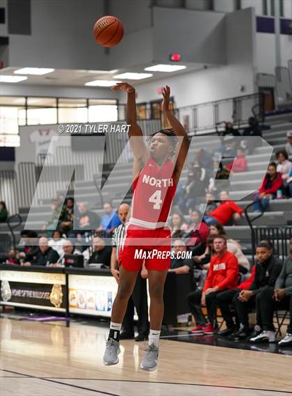 Thumbnail 2 in Hammond vs. Fort Wayne North Side (Sneakers for Santa Shootout) photogallery.