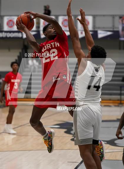Thumbnail 1 in Hammond vs. Fort Wayne North Side (Sneakers for Santa Shootout) photogallery.
