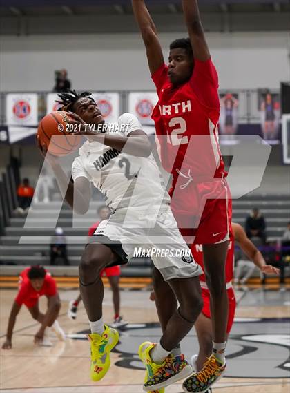 Thumbnail 2 in Hammond vs. Fort Wayne North Side (Sneakers for Santa Shootout) photogallery.