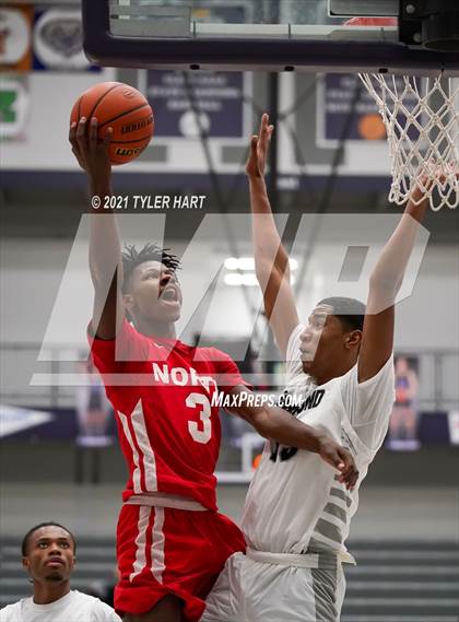 Thumbnail 1 in Hammond vs. Fort Wayne North Side (Sneakers for Santa Shootout) photogallery.