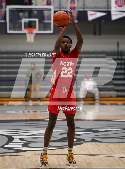 Thumbnail 3 in Hammond vs. Fort Wayne North Side (Sneakers for Santa Shootout) photogallery.