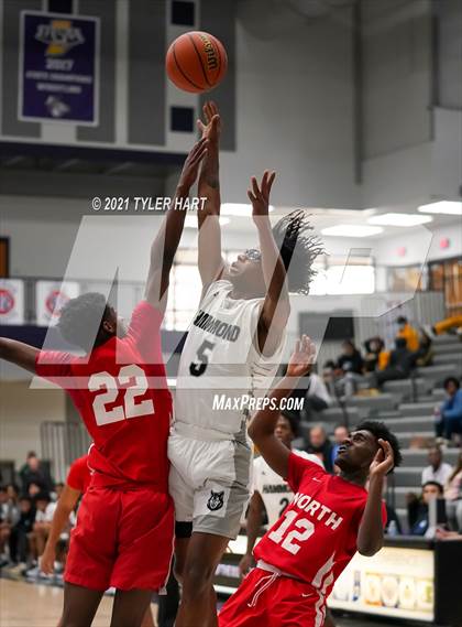 Thumbnail 3 in Hammond vs. Fort Wayne North Side (Sneakers for Santa Shootout) photogallery.