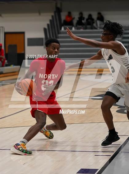 Thumbnail 2 in Hammond vs. Fort Wayne North Side (Sneakers for Santa Shootout) photogallery.