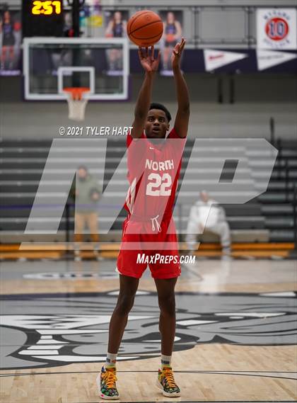 Thumbnail 1 in Hammond vs. Fort Wayne North Side (Sneakers for Santa Shootout) photogallery.